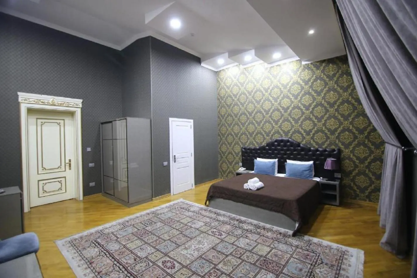 Pilot Boutique Hotel Baku 0*,
